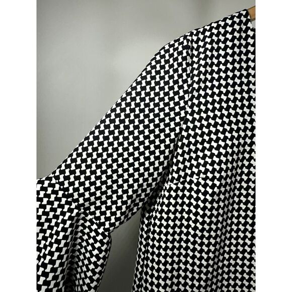 BALI Women's Houndstooth Print Statement Sleeve Blouse Black Size Petite Small - Picture 3 of 6
